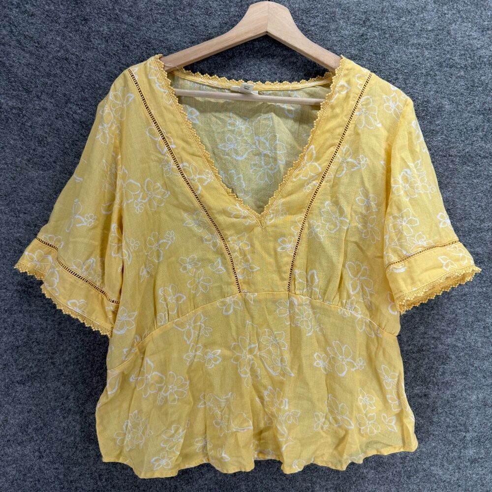 A New Approach Blouse Women L Large Yellow Floral V-Neck Short Sleeve Cotton
